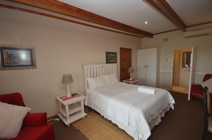 9 Bedroom Property for Sale in Nahoon Eastern Cape